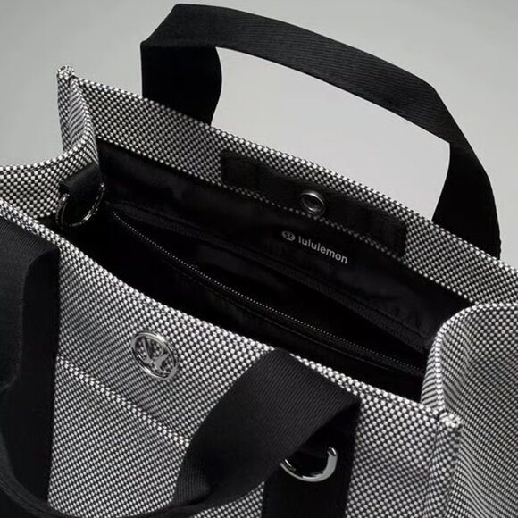 RARE Lululemon Mini-Canvas Tote Bag 4.5L Anchor Ivory Black Two-Tone NWT - Picture 5 of 11